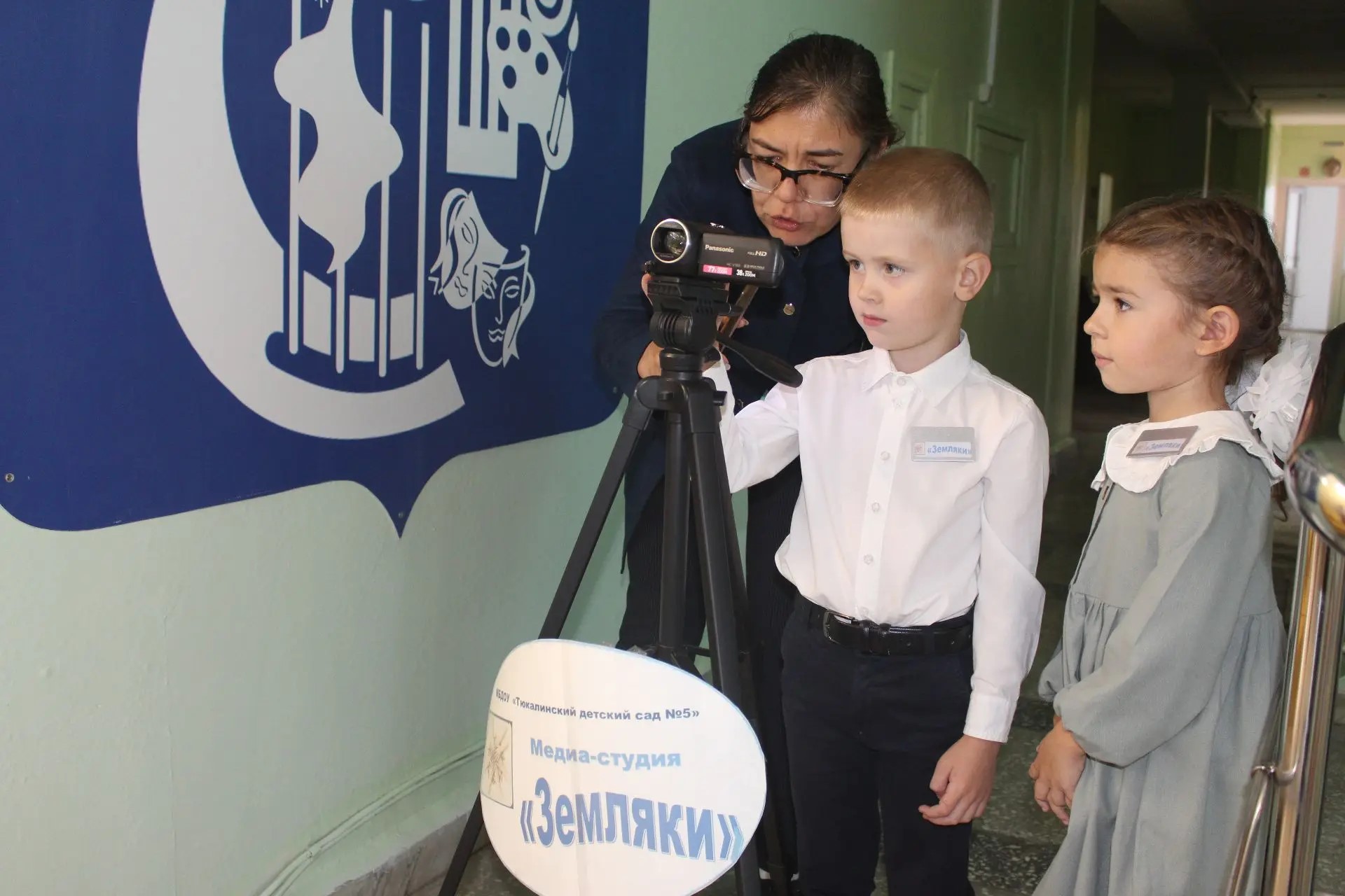 В Тюкалинском районе торжественно открылась модельная библиотека &laquo;Мир&raquo;